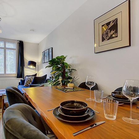 Stylish, Business Traveller Friendly Apartment, With Free Parking And Netflix فارنبورو المظهر الخارجي الصورة